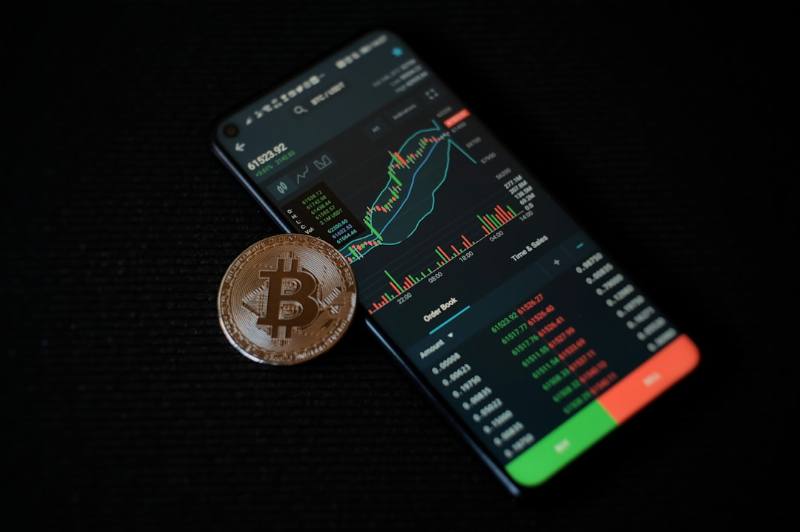 Bitcoin Mixer vs Monero Conversion: Navigating Privacy and Security in the Cryptocurrency Landscape